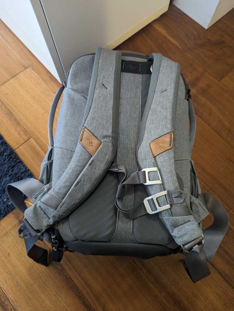 Peak Design Everyday Backpack Zip 20L - Ash (BEDBZ-20-AS-2) - Moment